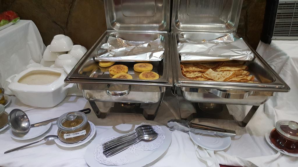 Rania Belmadina Hotel Casablanca Kültér fotó