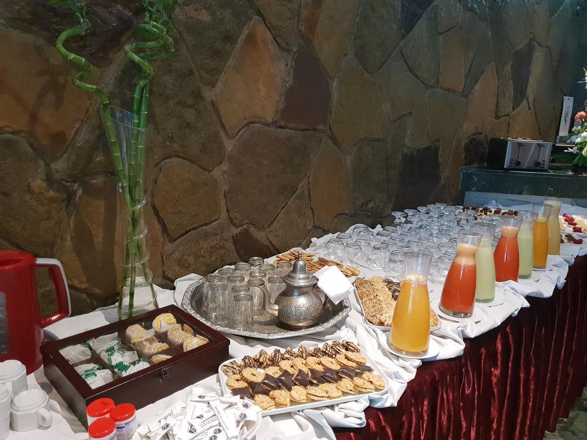 Rania Belmadina Hotel Casablanca Kültér fotó